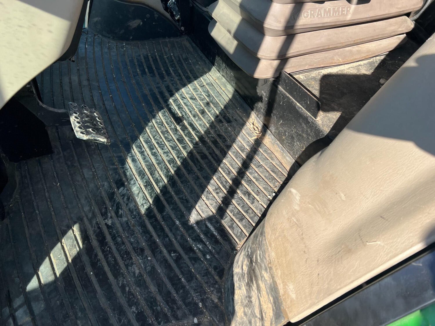 2014 John Deere 5075M (46)