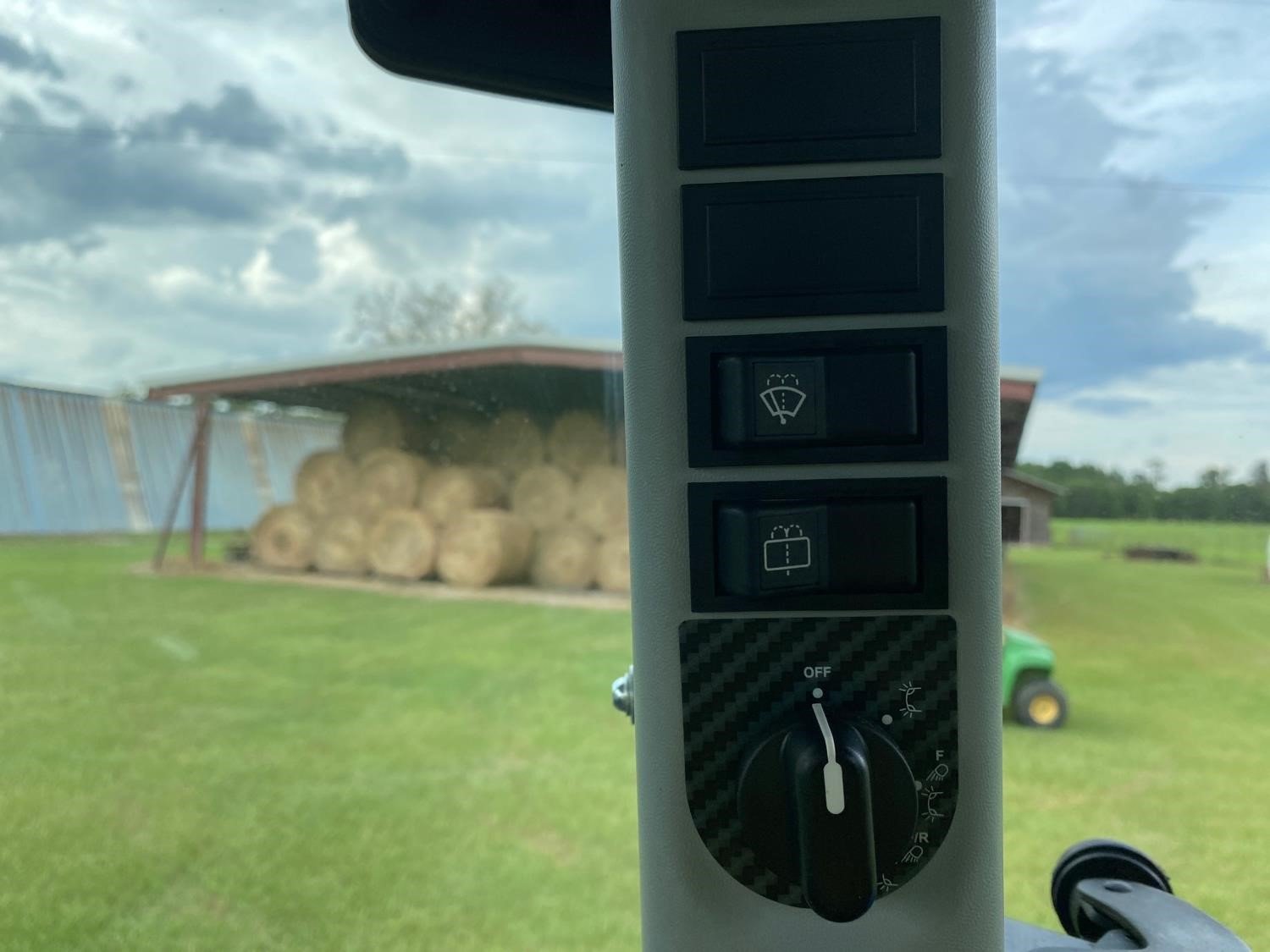 2017 New Holland T4 (107)