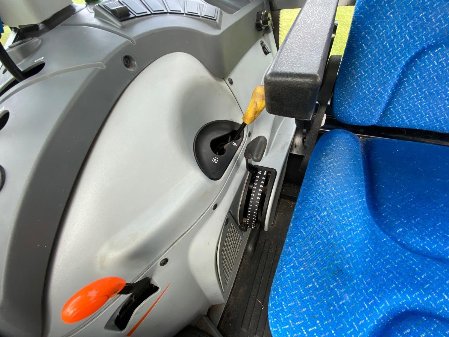 2017 New Holland T4 (91)