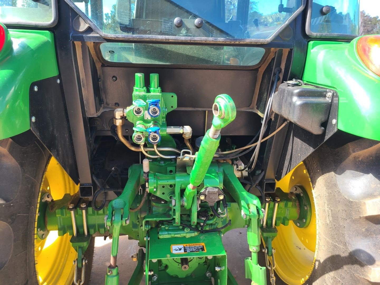 2014 John Deere 5085E (20)