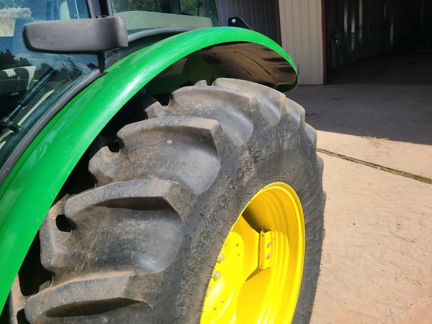 2014 John Deere 5085E (24)
