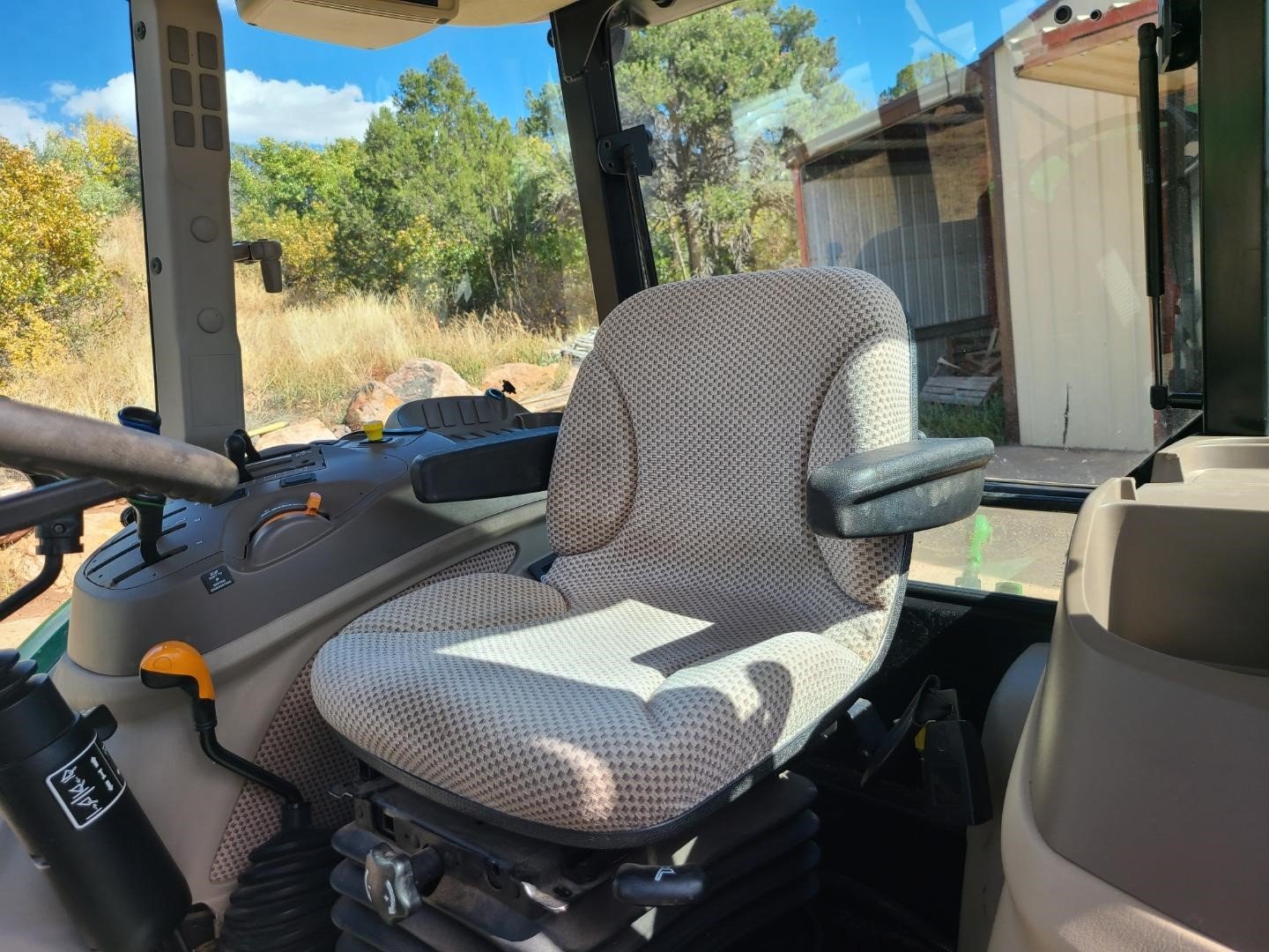 2014 John Deere 5085E (26)