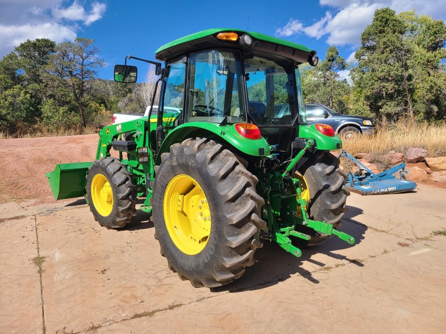 2014 John Deere 5085E (6)
