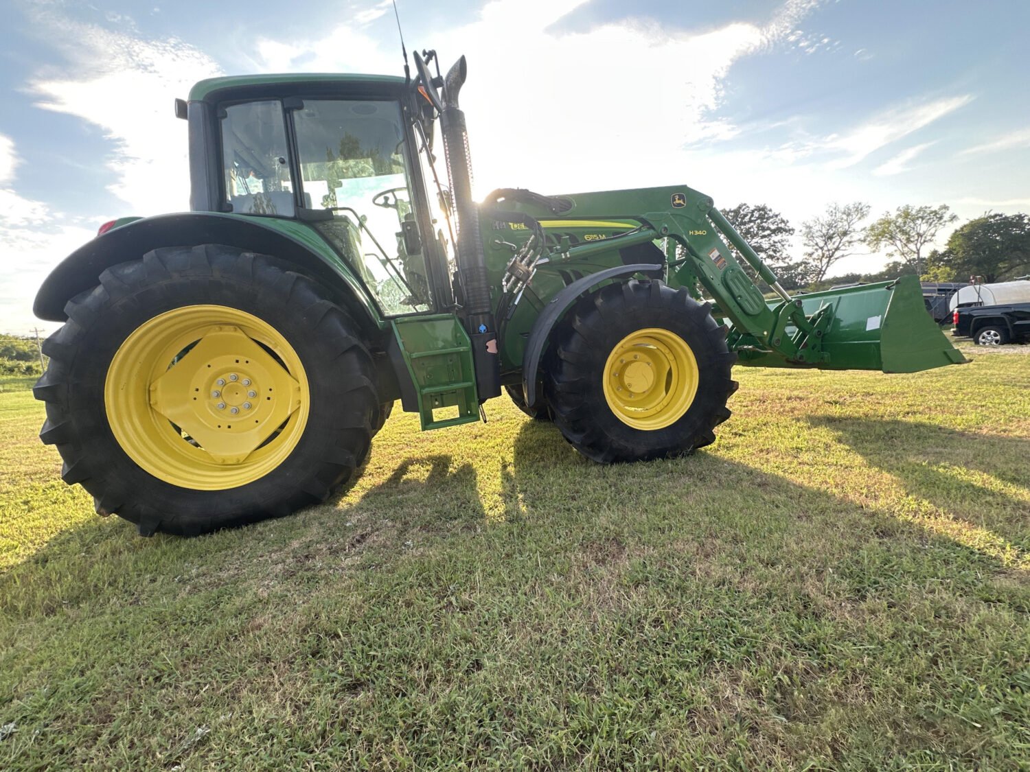 2014 John Deere 6115M (3)
