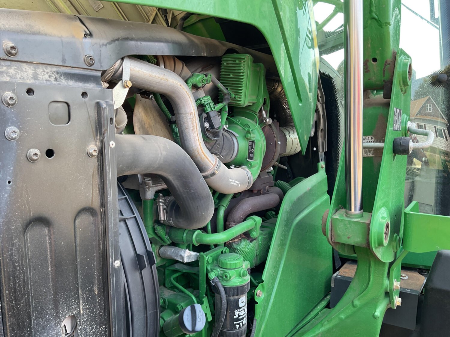 2015 John Deere 6125M (17)