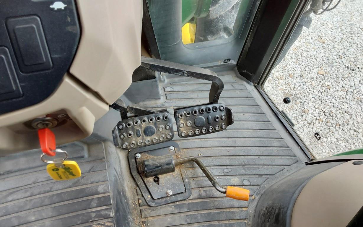 2016 John Deere 5075E (36)