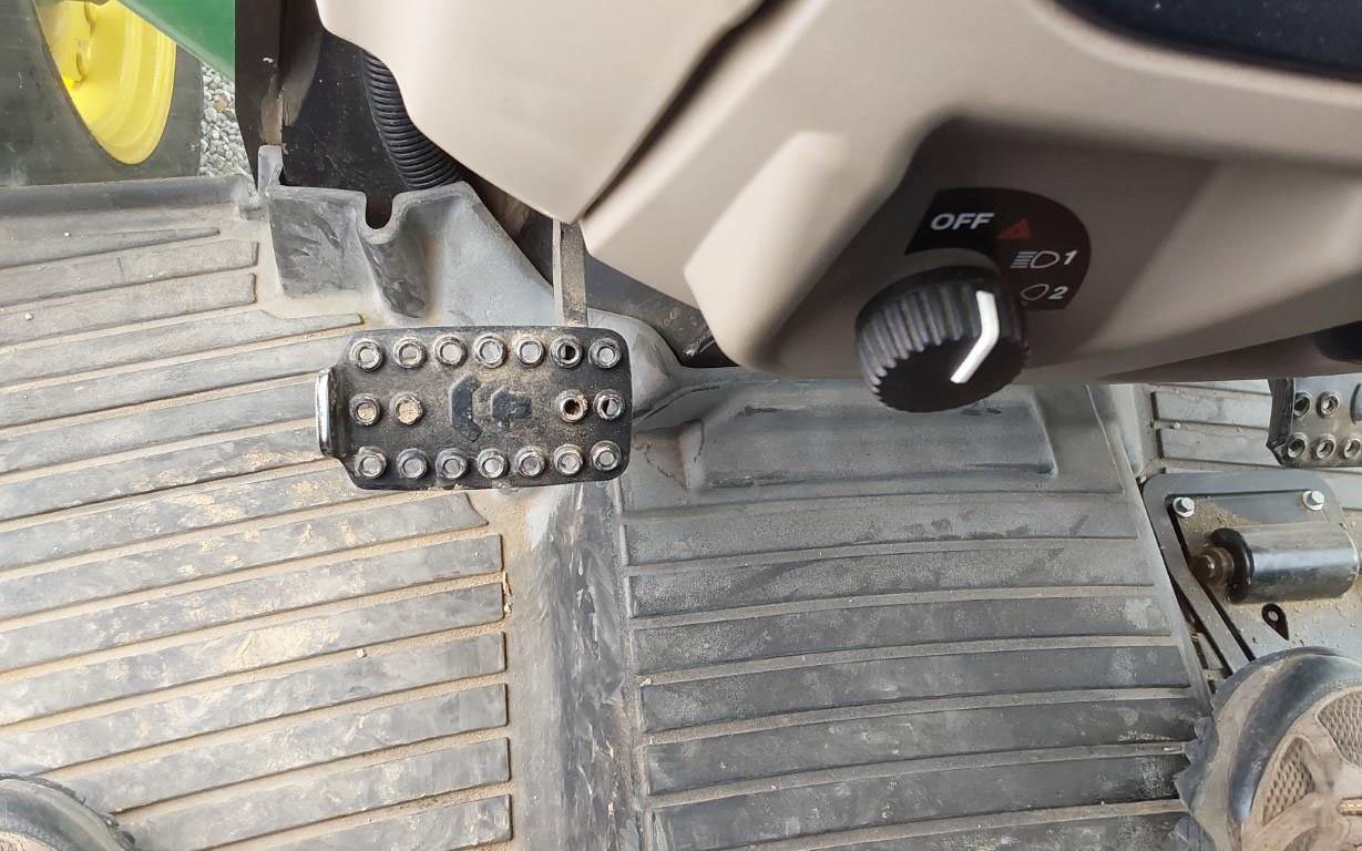 2016 John Deere 5075E (37)