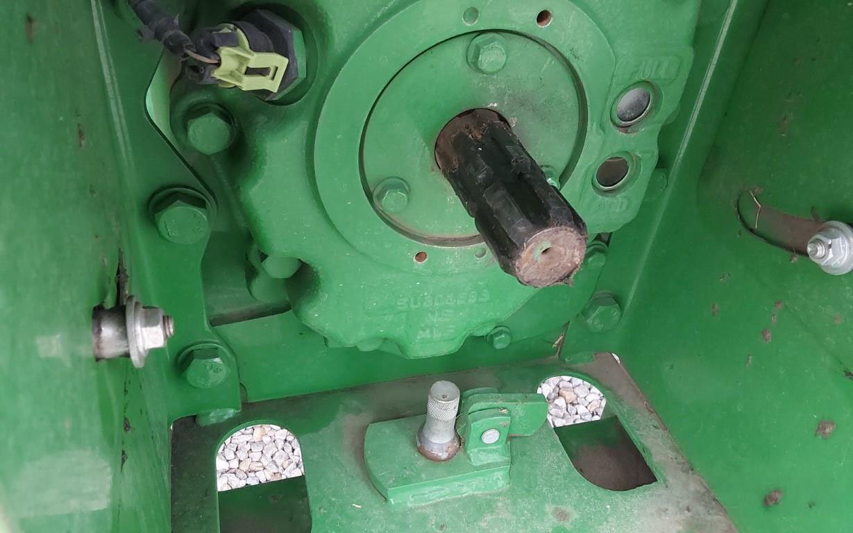 2016 John Deere 5075E (8)