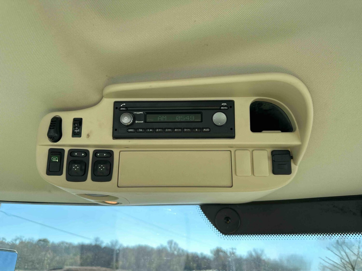 2016 John Deere 6130R (45)