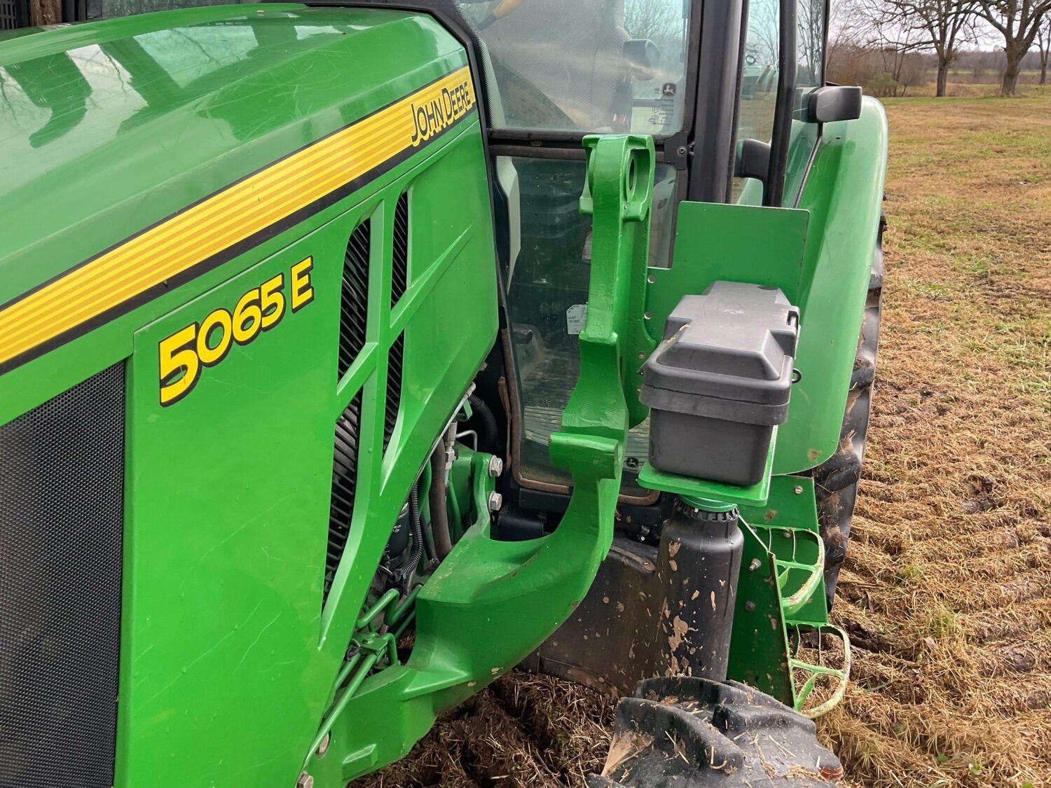 13 2022 John Deere 5065E