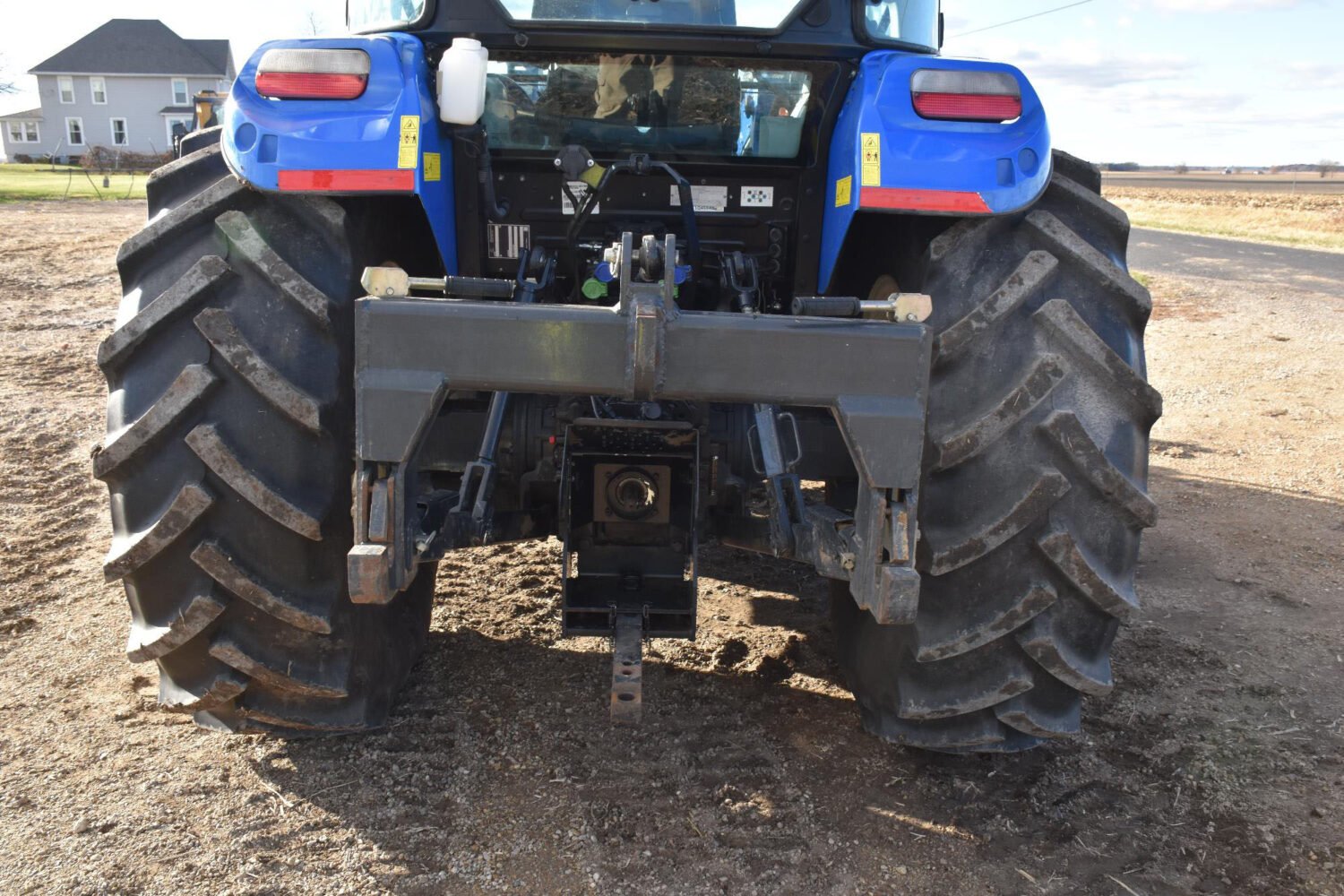 1new-holland-powerstar-110-mfwd-tractor-w-loader-2_4fc7d903ab154d6f98c4c0b3765a4804