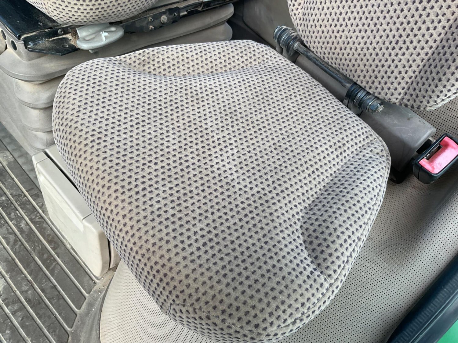 34 2014 John Deere 8345R