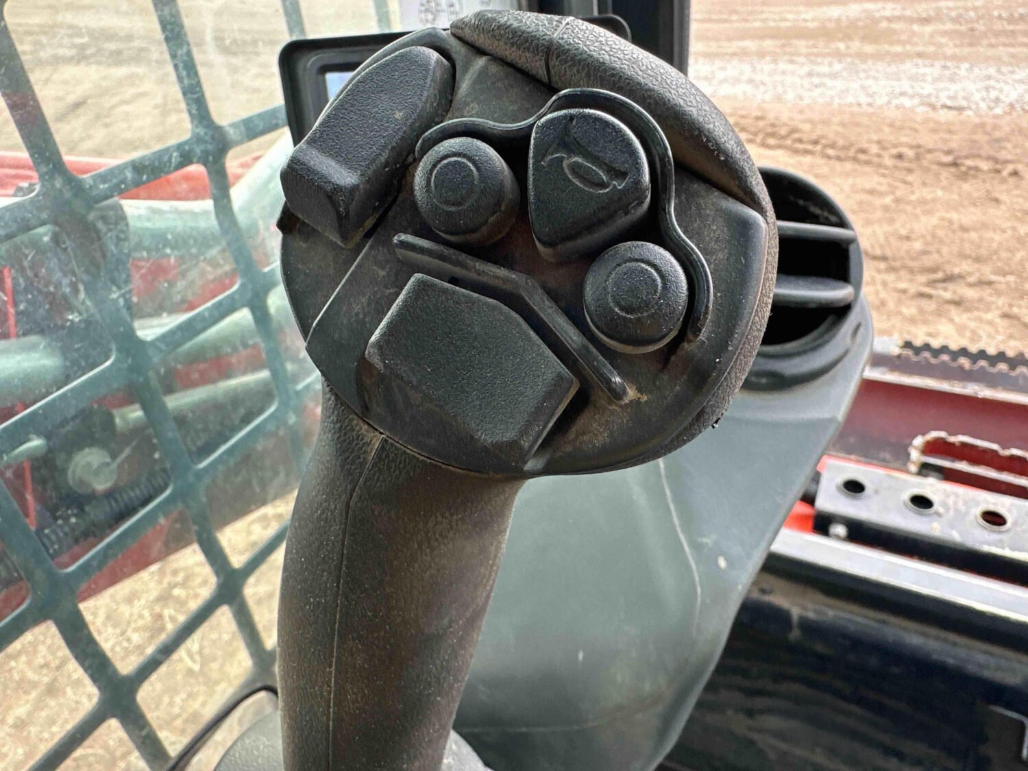 40 2020 Kubota SVL65-2.jpg