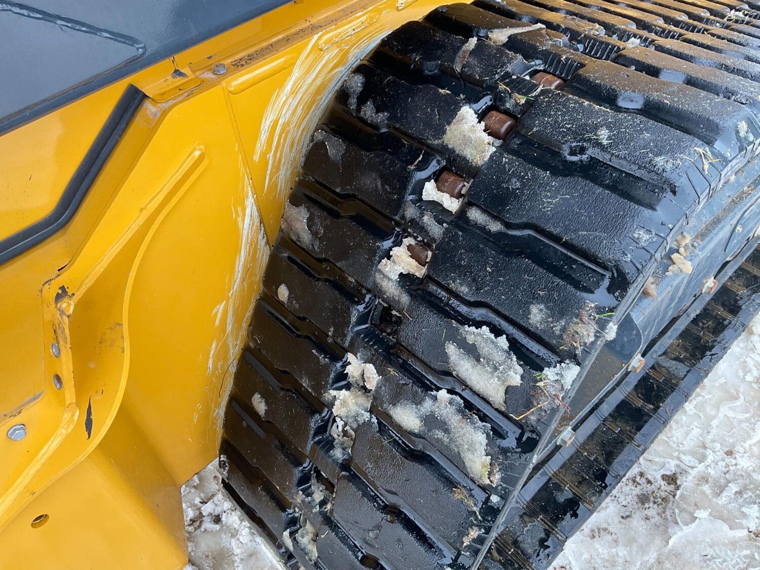 46 2023 John Deere 333G