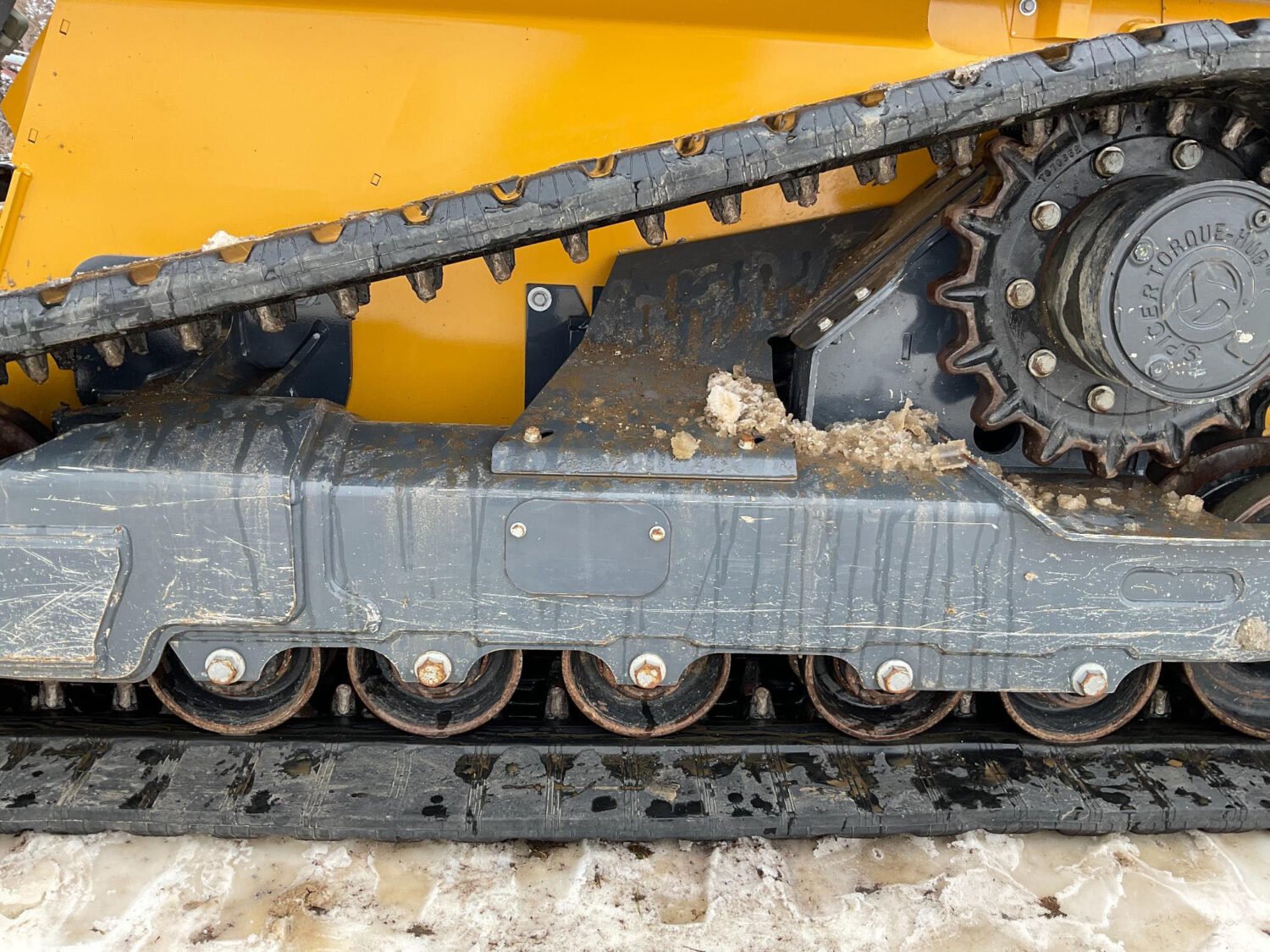 48 2023 John Deere 333G